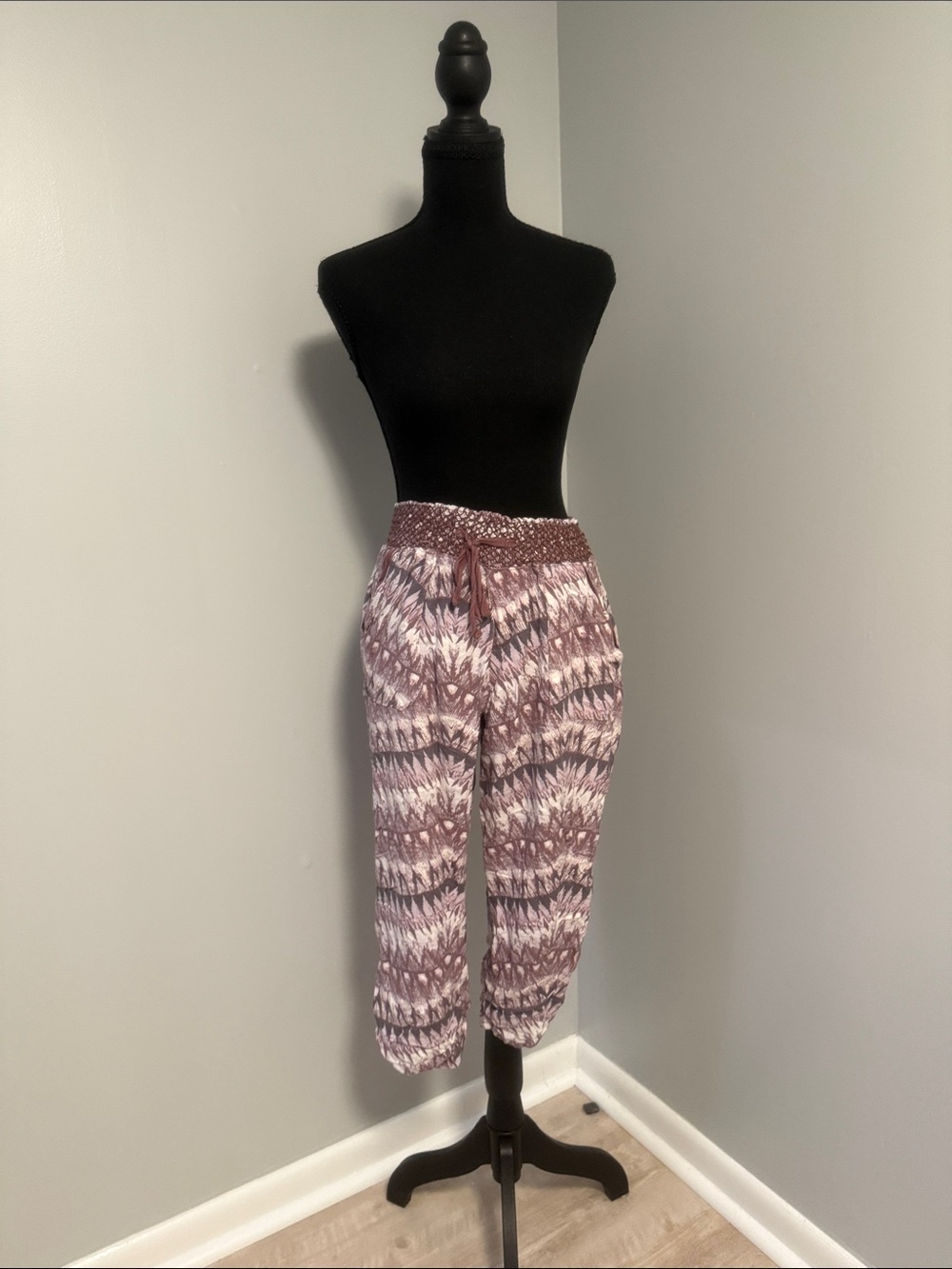 Rewash Mauve Patterned Capris